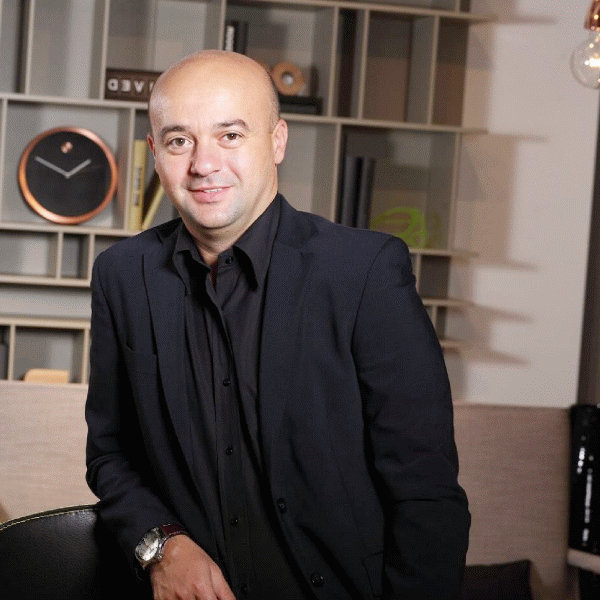 "Pe piaţa tâmplăriei de aluminiu, comenzile au crescut cu 10-15%"
